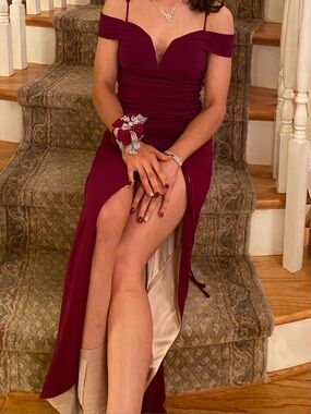 city triangles burgundy dress City Triangles dress size 9 Burgundy